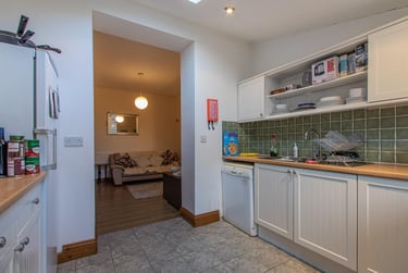 5 bed house, Cosmeston Street, Cathays, Cardiff, CF244LP - Image 3